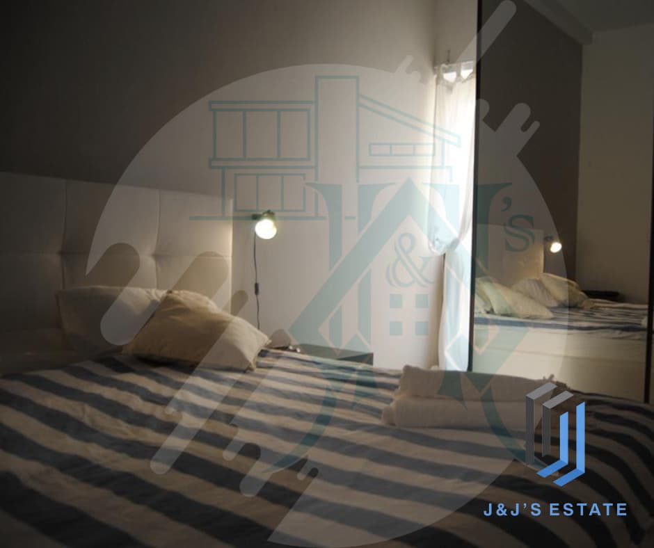 Charming 2-Bedroom Duplex Apartment in St. Julian's · 6
