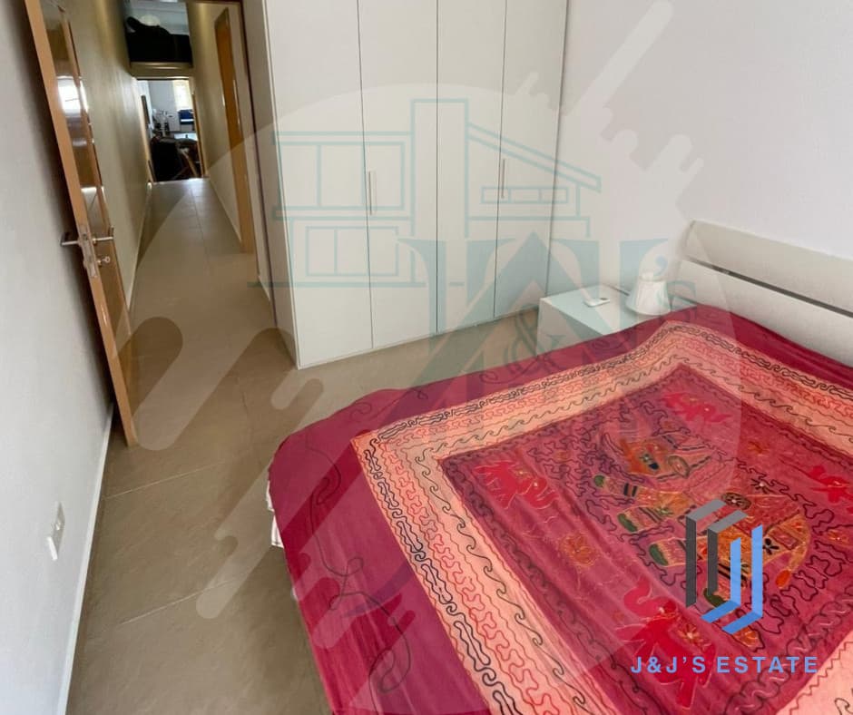 Charming 2-Bedroom Duplex Apartment in St. Julian's · 7