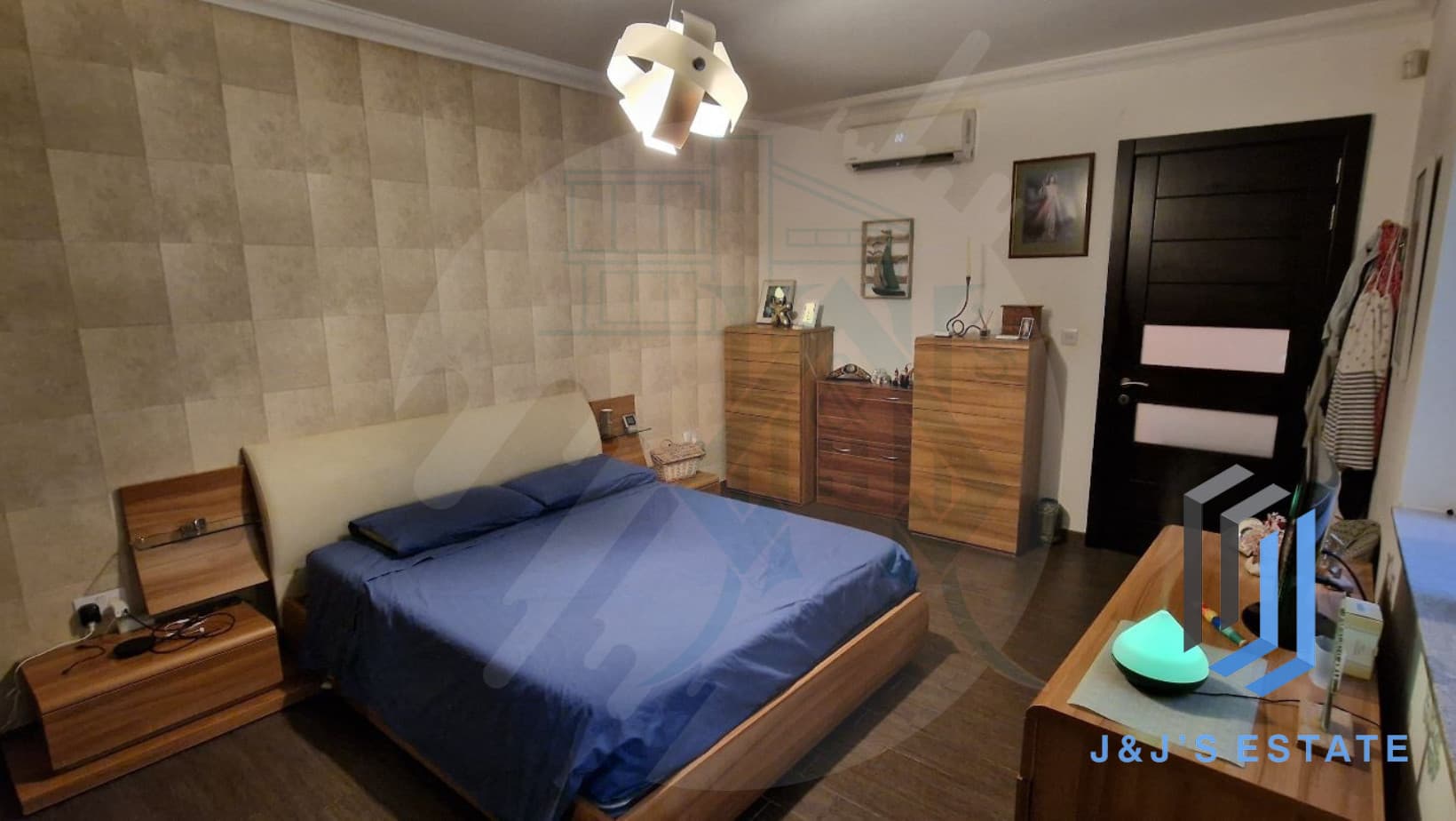 Spacious 3-Bedroom Maisonette in Attard with AC · 10