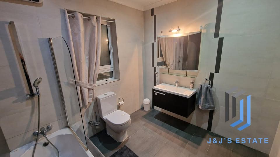 Spacious 3-Bedroom Maisonette in Attard with AC · 18