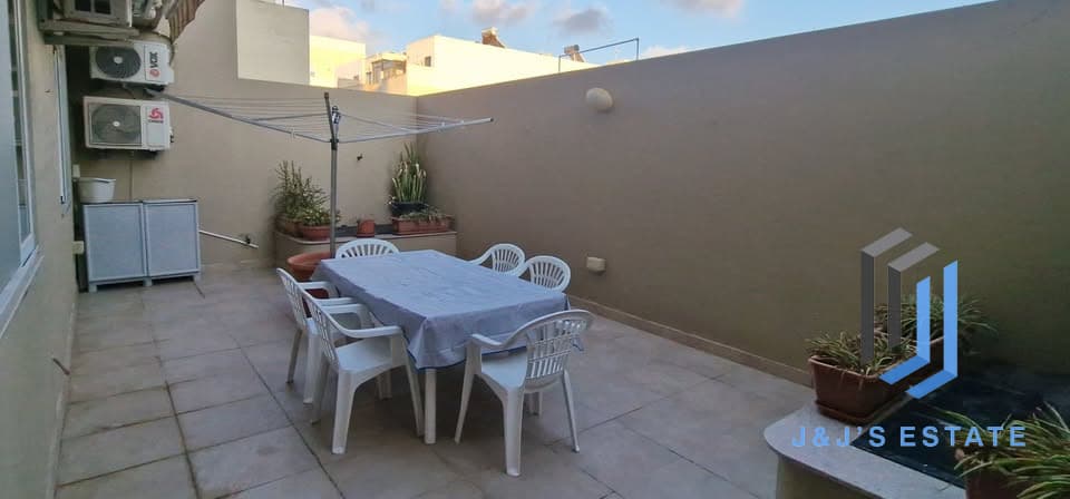 Spacious 3-Bedroom Maisonette in Attard with AC · 15