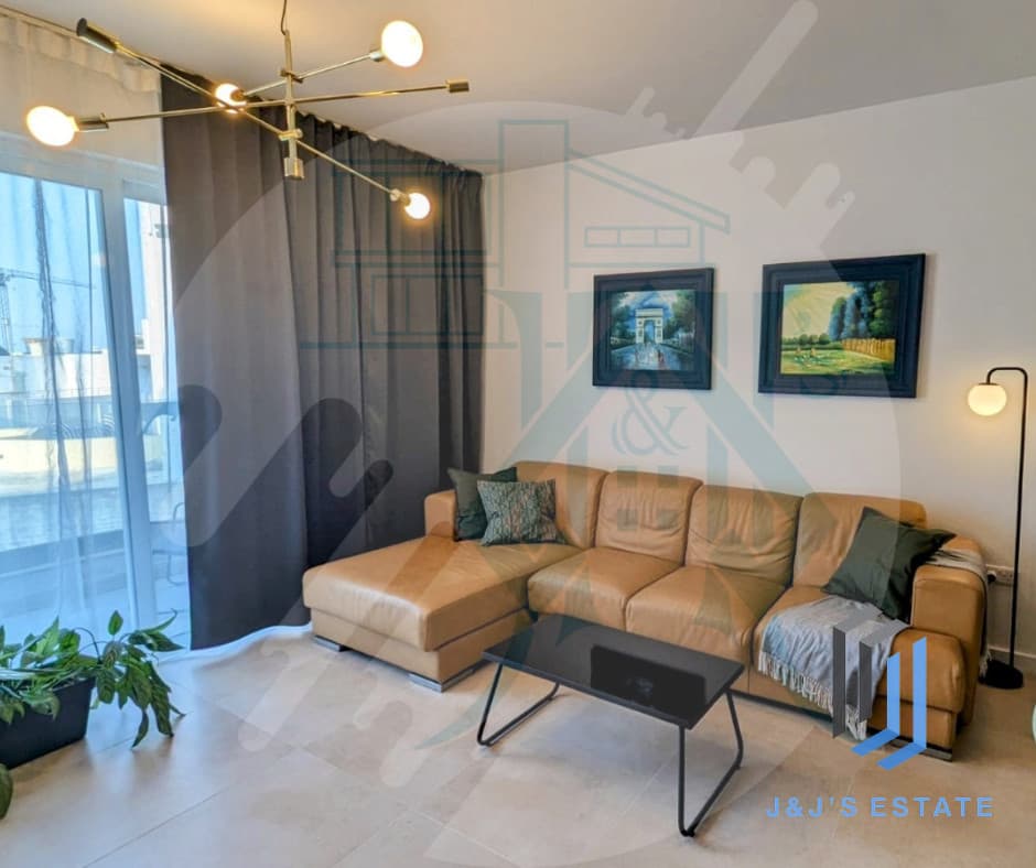 3-bedroom apartment with balcony and terrace in Swieqi · 2