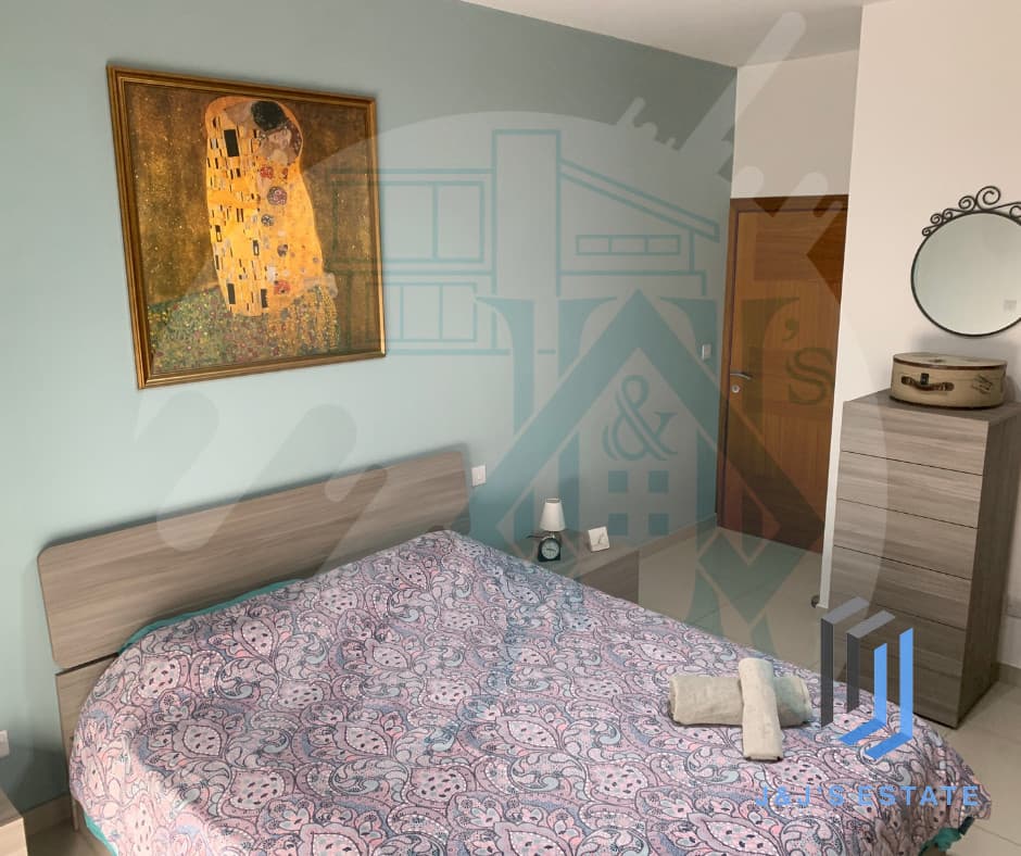 Charming 2-Bedroom Apartment in Gharghur · 5