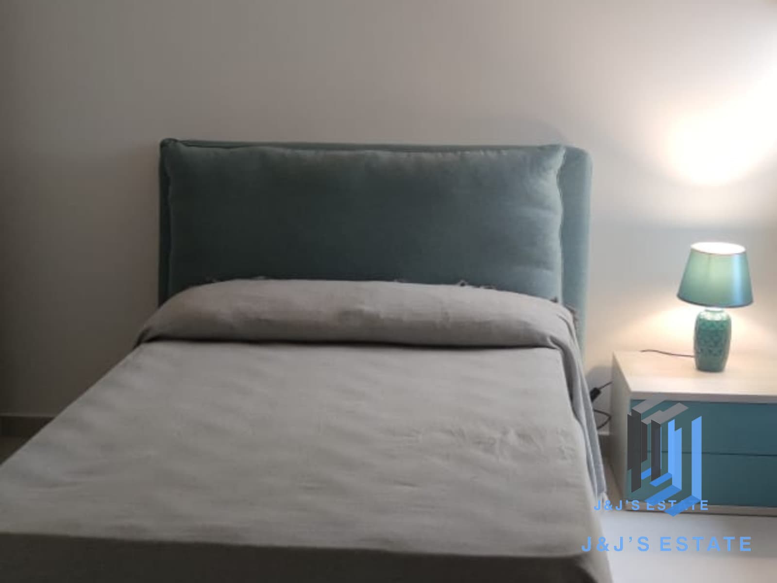 Modern 3-Bedroom Apartment with Sea View in St. Paul's Bay · 3