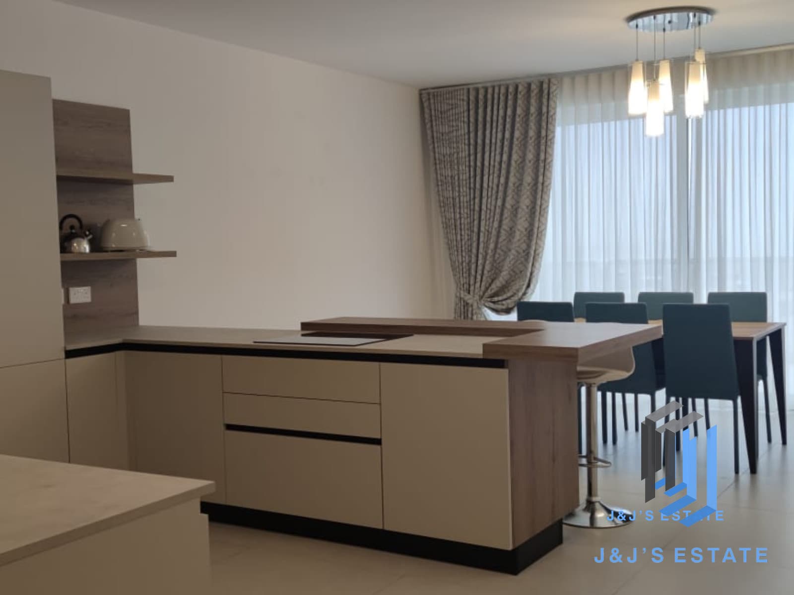 Modern 3-Bedroom Apartment with Sea View in St. Paul's Bay · 8