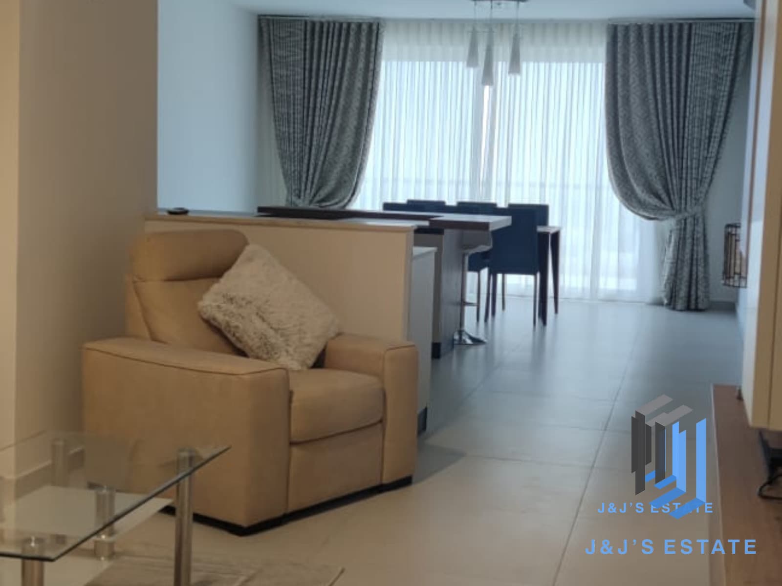 Modern 3-Bedroom Apartment with Sea View in St. Paul's Bay · 10
