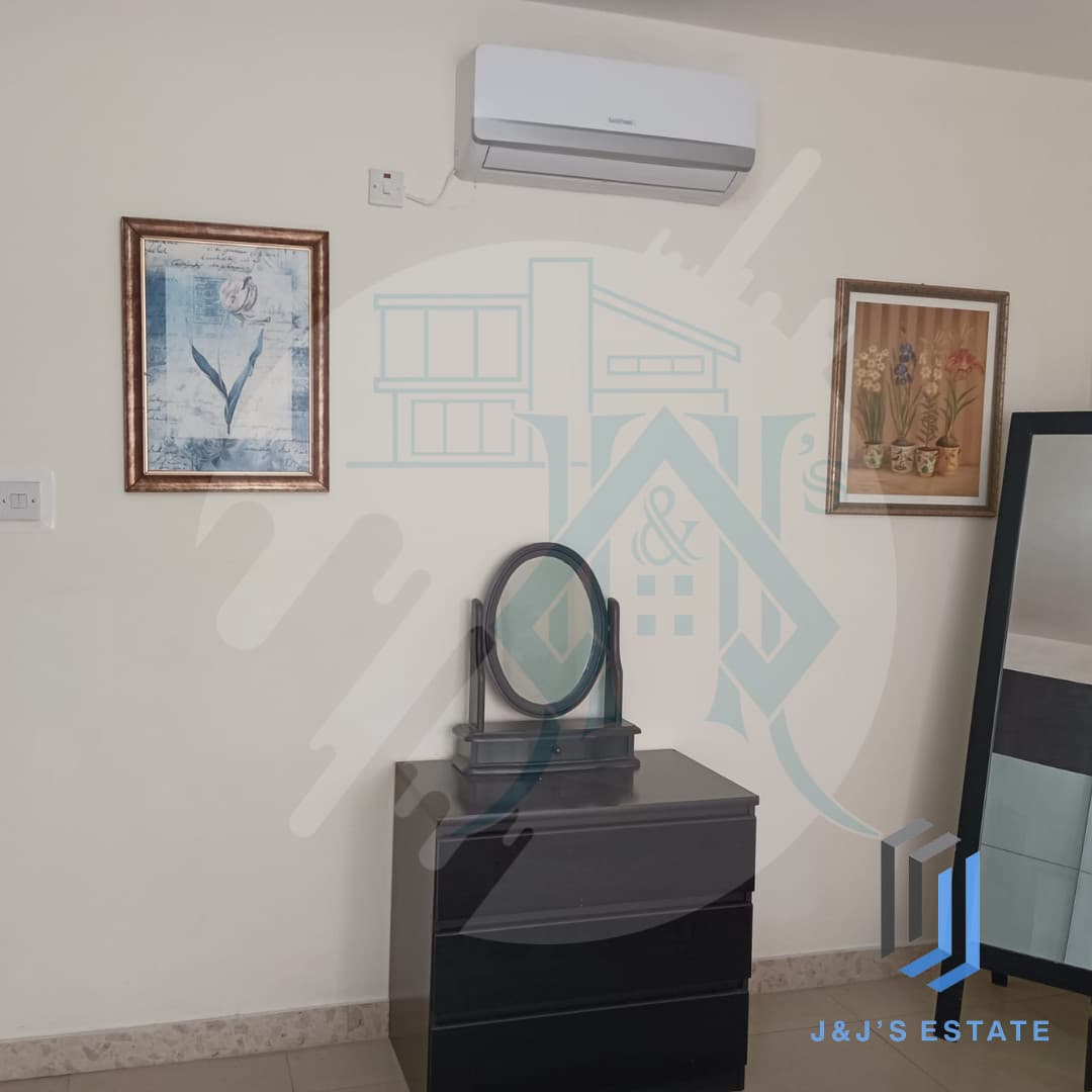 Modern 1-Bedroom Apartment in Sliema · 4