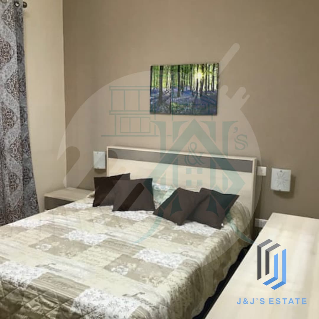 Spacious 3-Bedroom Apartment in Gzira · 2