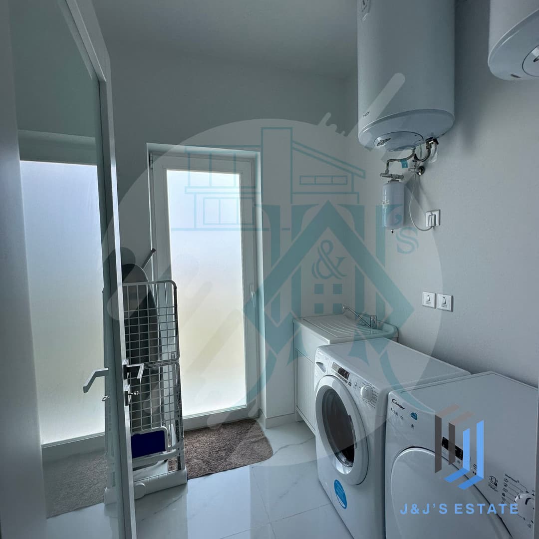 Luxurious 2-Bedroom Penthouse in Quiet Lija · 7