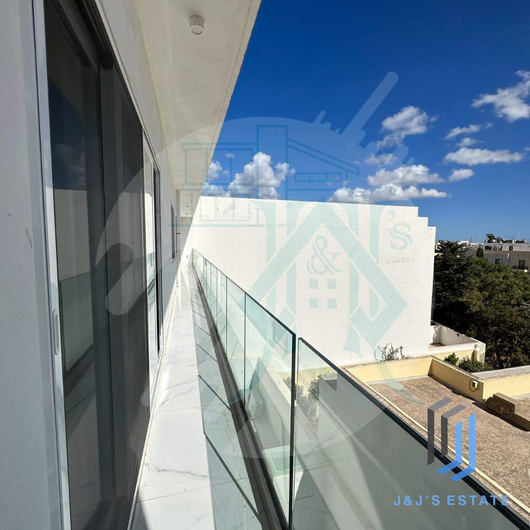 Luxurious 2-Bedroom Penthouse in Quiet Lija · 9