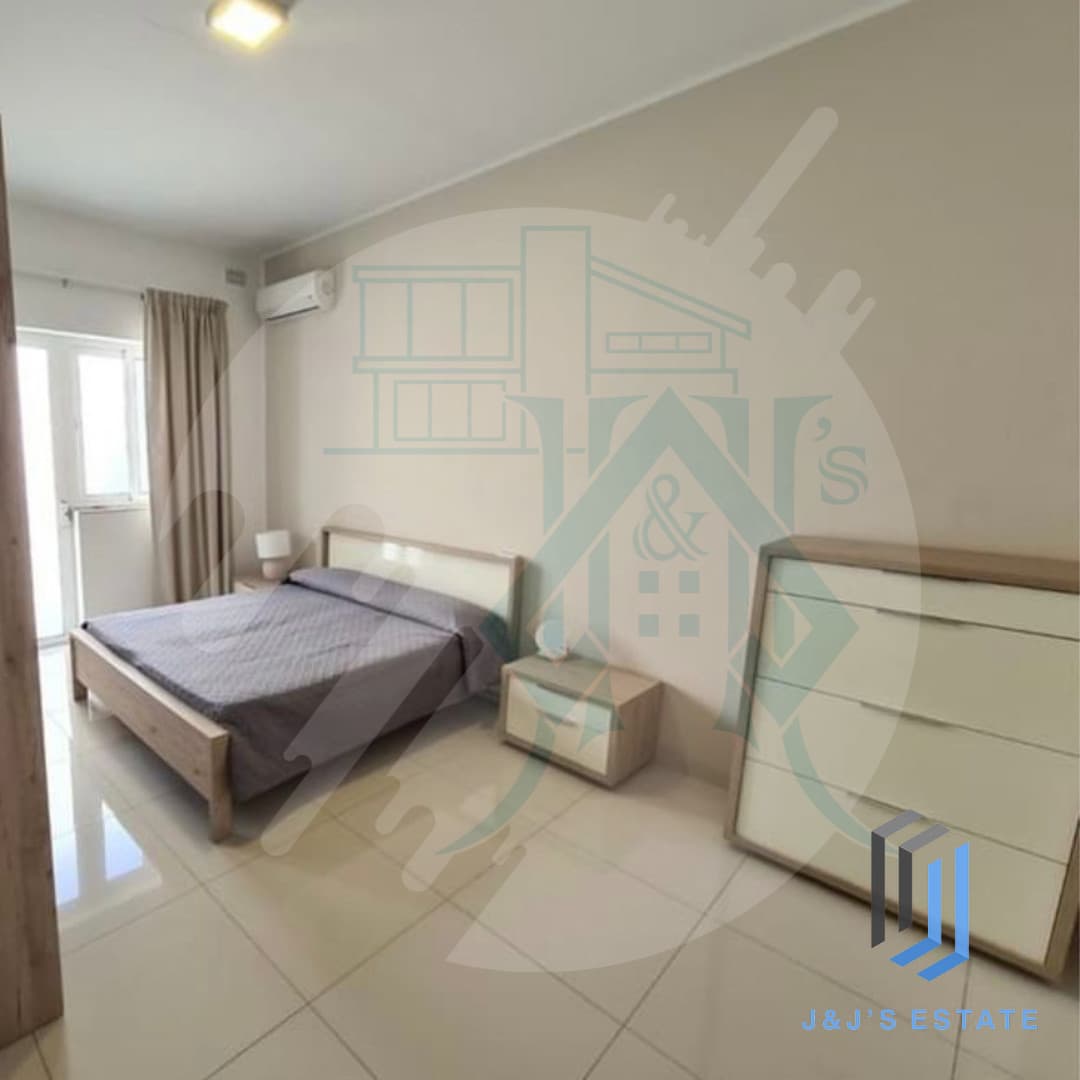 Stylish 2-Bedroom Penthouse for Rent in San Gwann · 5