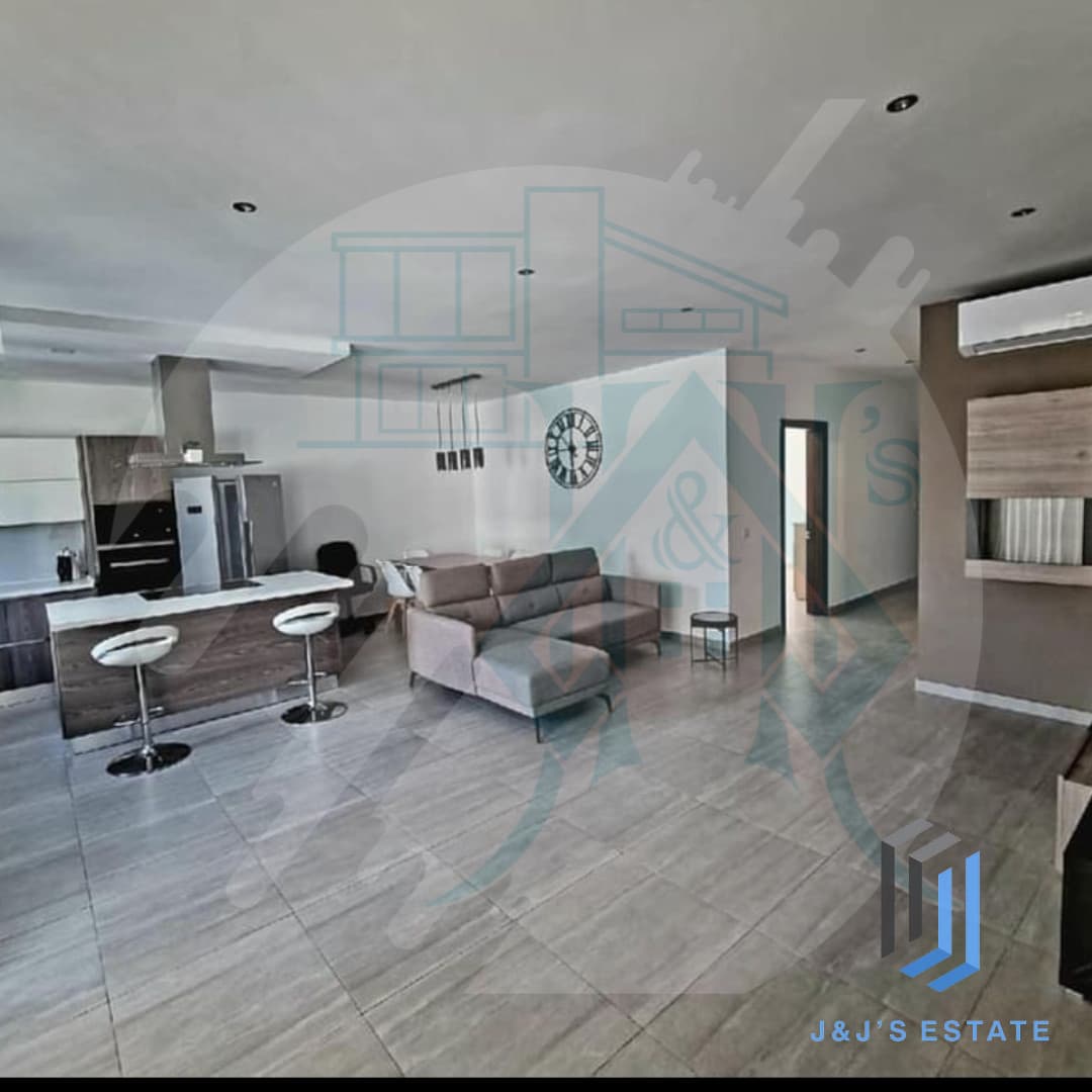 Spacious three-bedroom apartment in Luqa near the airport · 2
