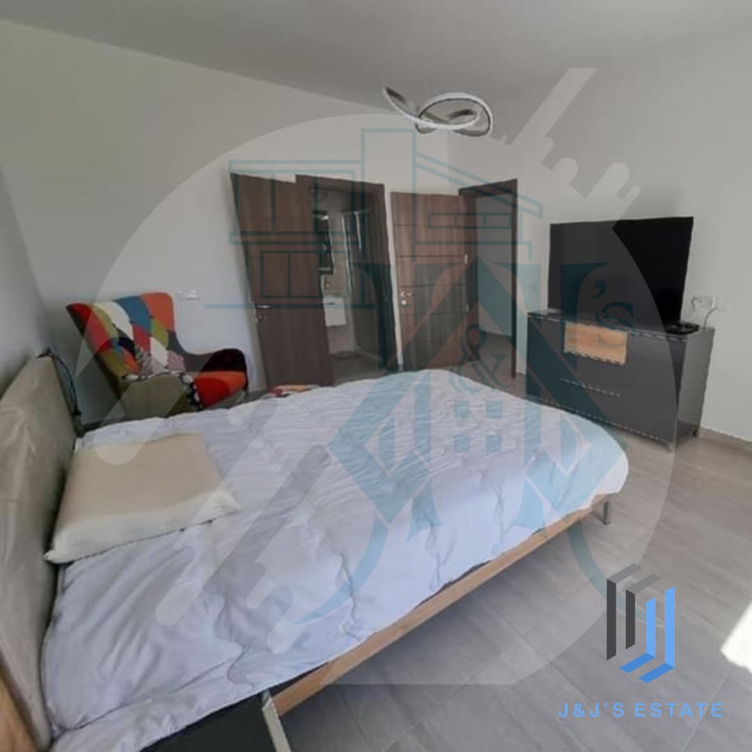 Spacious three-bedroom apartment in Luqa near the airport · 7