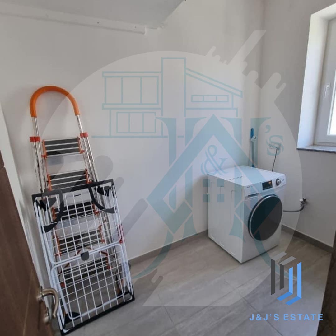 Spacious three-bedroom apartment in Luqa near the airport · 10