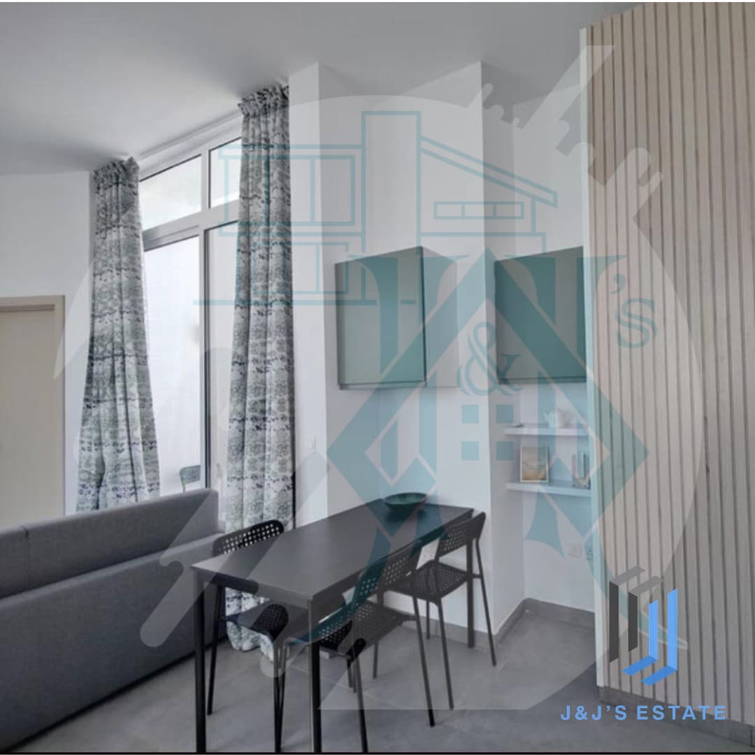 Modern 1-Bedroom Penthouse in San Paul's Bay · 1