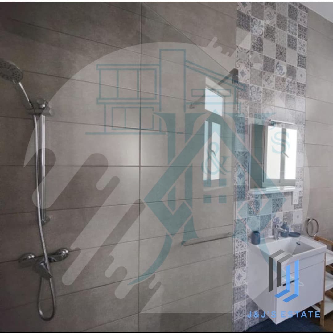 Modern 1-Bedroom Penthouse in San Paul's Bay · 7