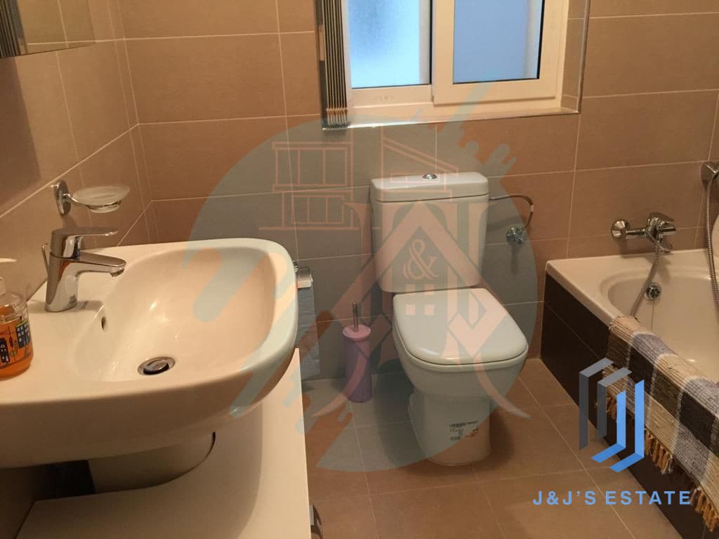 Spacious 3-Bedroom Apartment in Tranquil Attard · 5