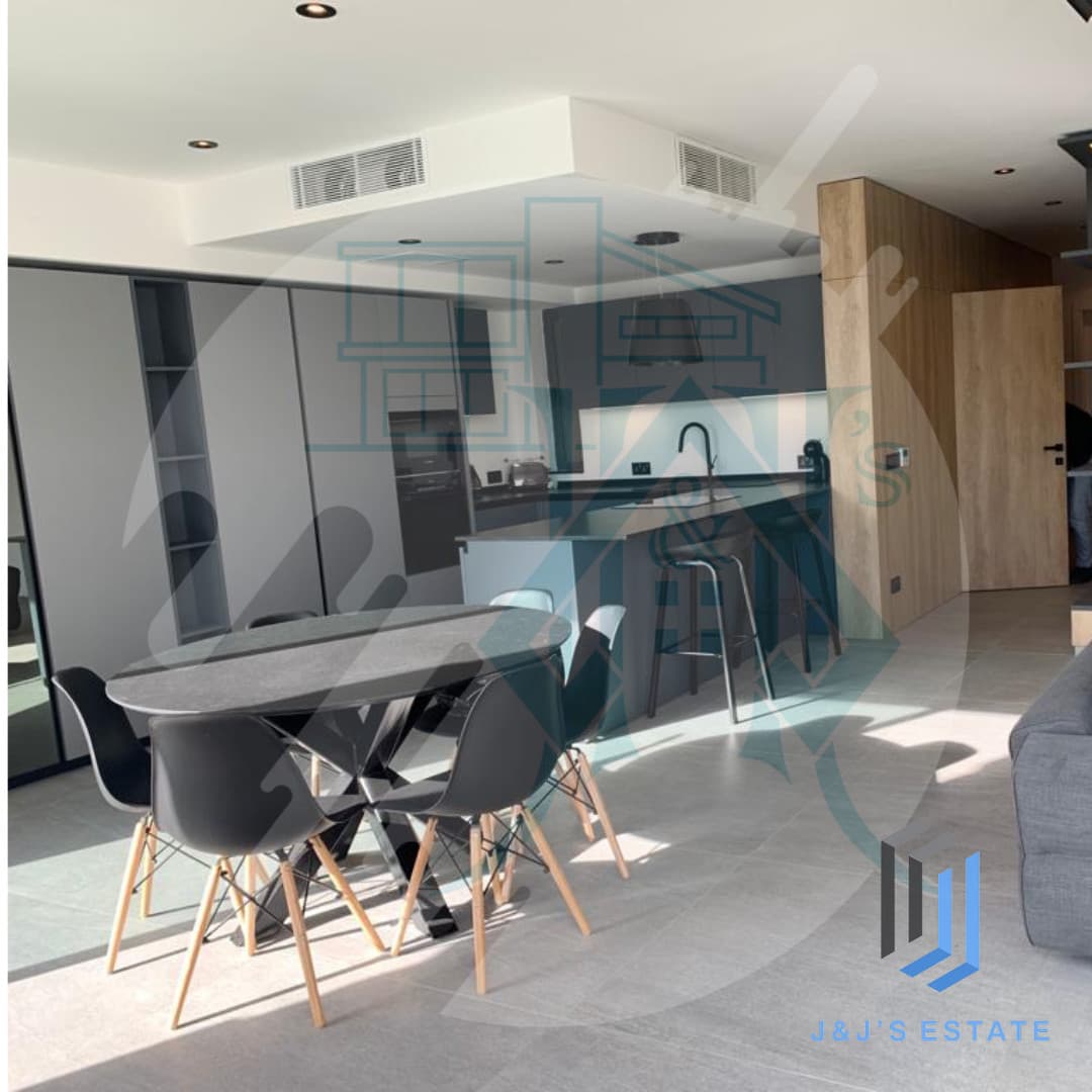 Stunning 3-Bedroom Apartment in Spinola Bay, St Julian's · 3