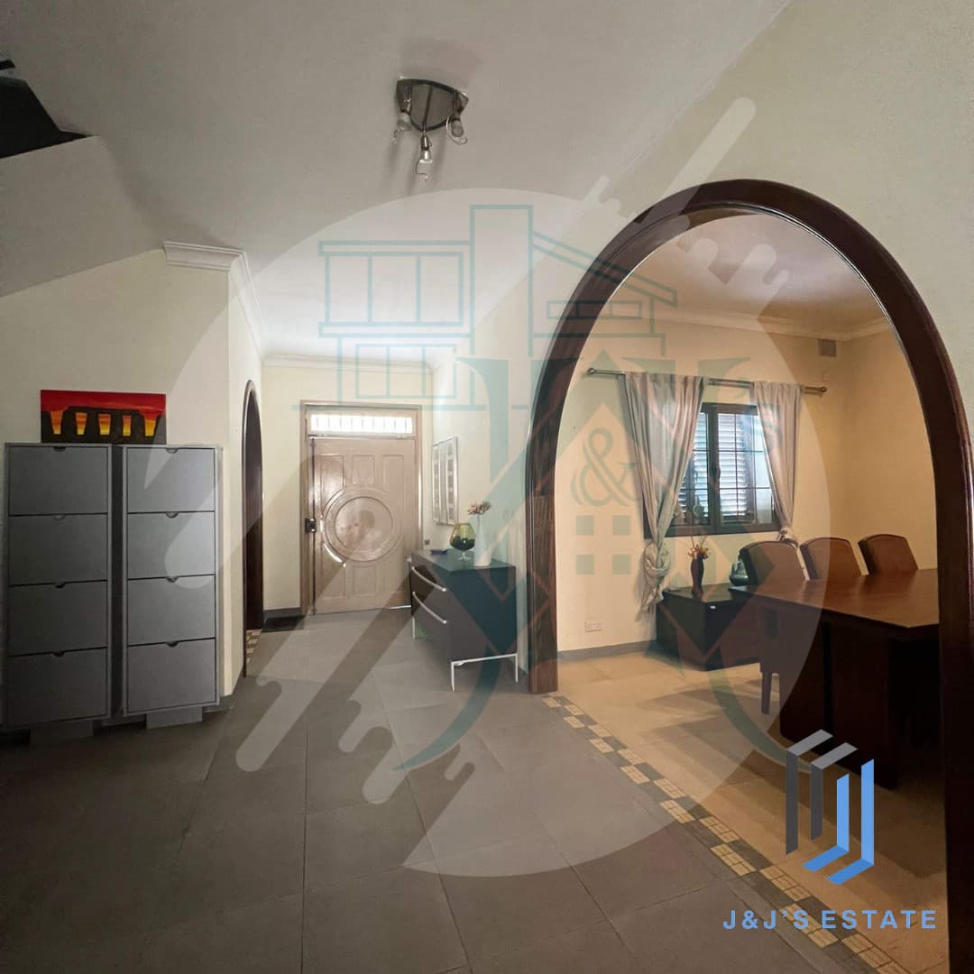 Charming 3-Bedroom Townhouse in Central San Gwann · 3