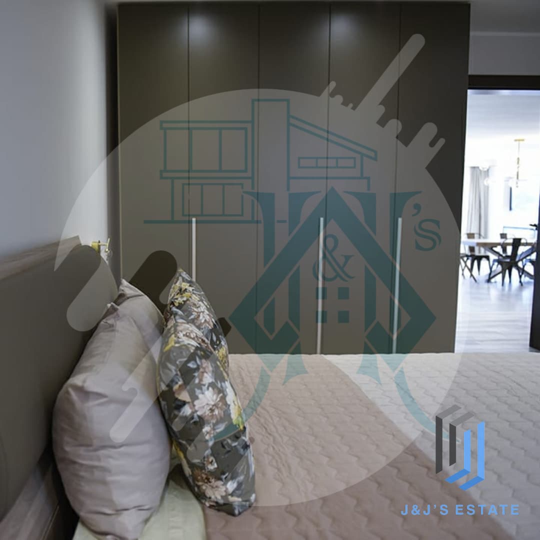 Luxurious 3-Bedroom Apartment with Sea Views in Xemxija · 7