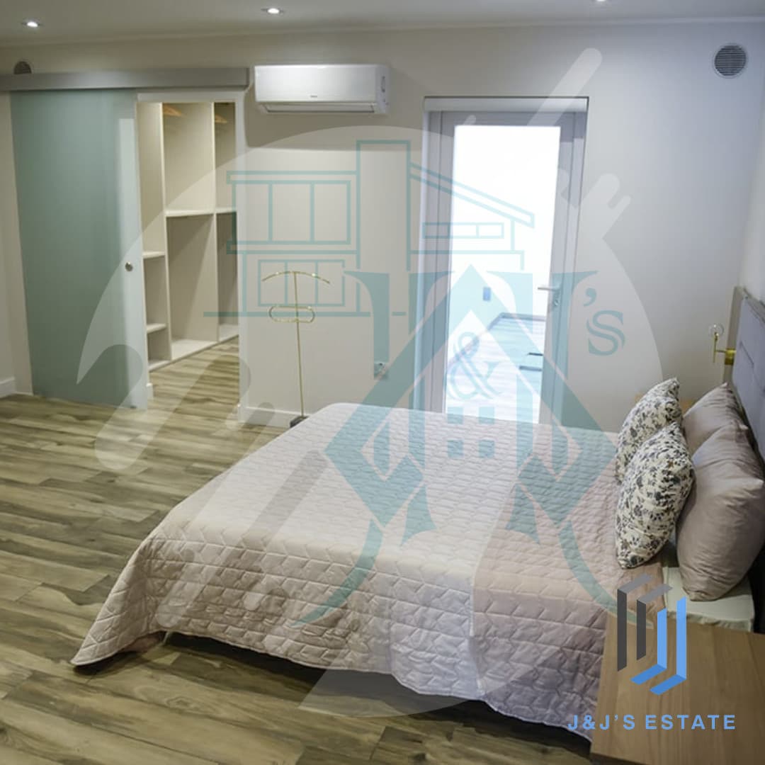 Luxurious 3-Bedroom Apartment with Sea Views in Xemxija · 8