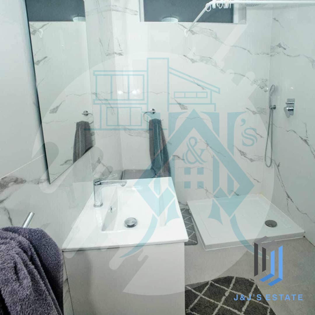 Bright 2-Bedroom Apartment in Msida · 3