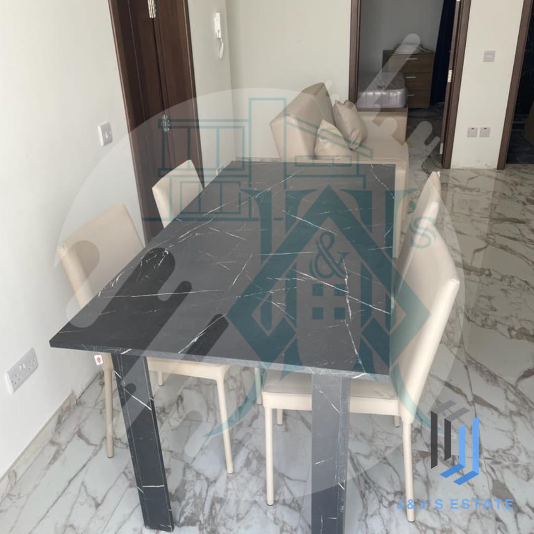 Stylish Penthouse in Gzira with Spacious Terrace · 2