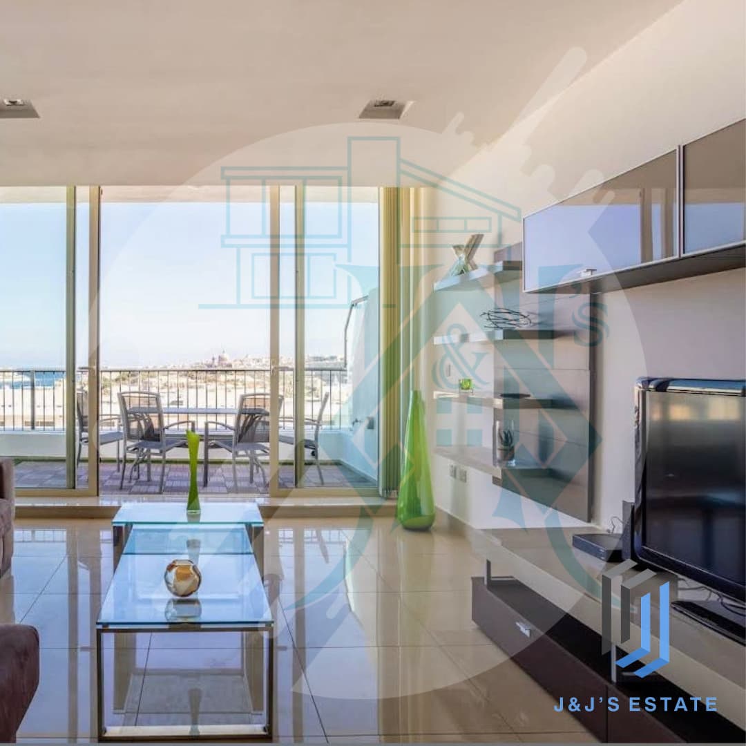 Elegant 2-Bedroom Penthouse in Central Gzira · 2