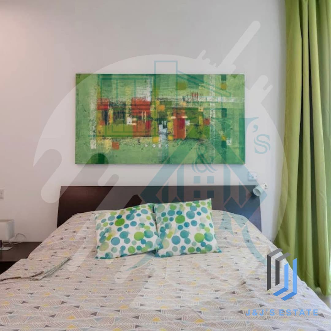 Elegant 2-Bedroom Penthouse in Central Gzira · 5