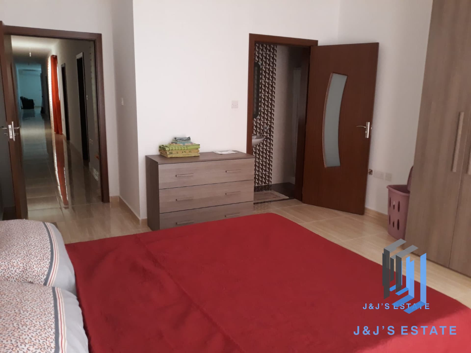 Spacious 3-Bedroom Apartment in Marsaskala · 3