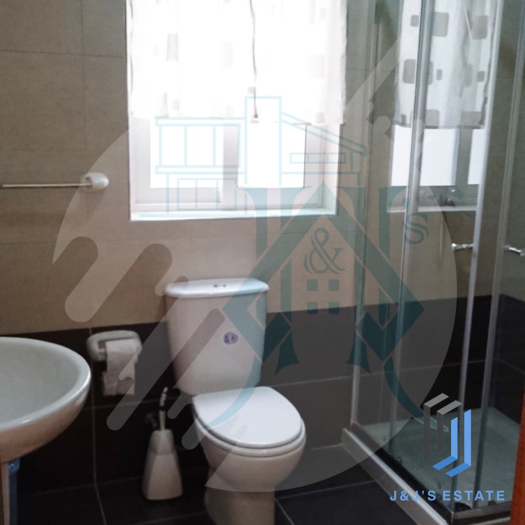 Charming 2-Bedroom Apartment in Ibragg · 9
