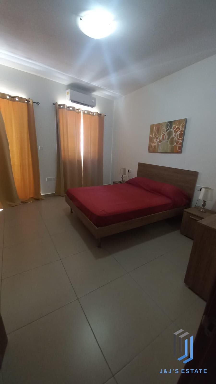 Cozy 1-Bedroom Apartment in Ibragg · 5
