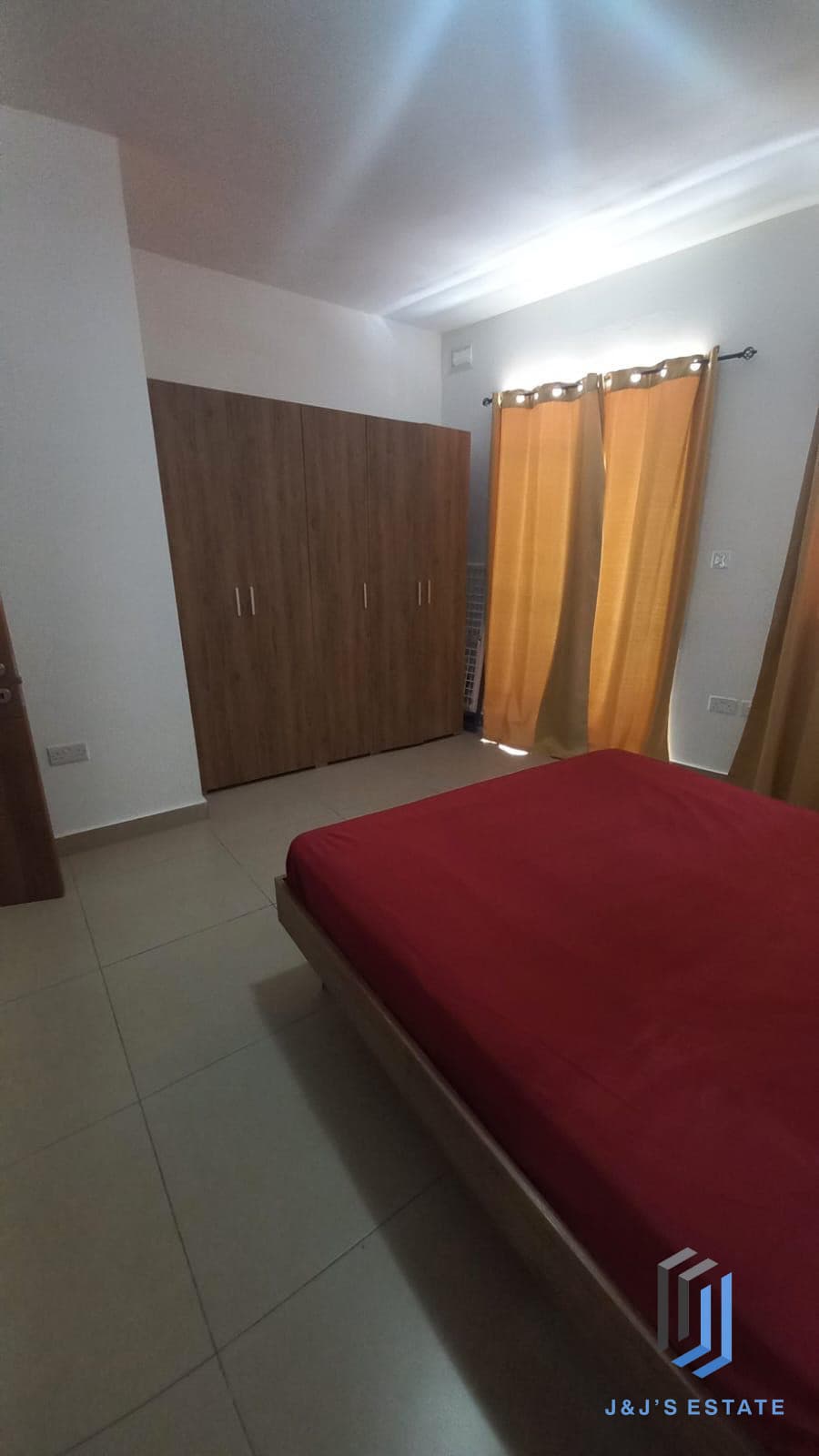 Cozy 1-Bedroom Apartment in Ibragg · 6