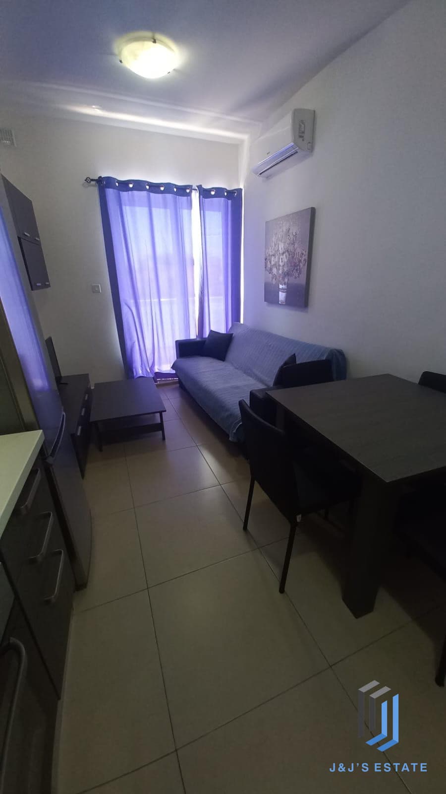 Cozy 1-Bedroom Apartment in Ibragg · 3
