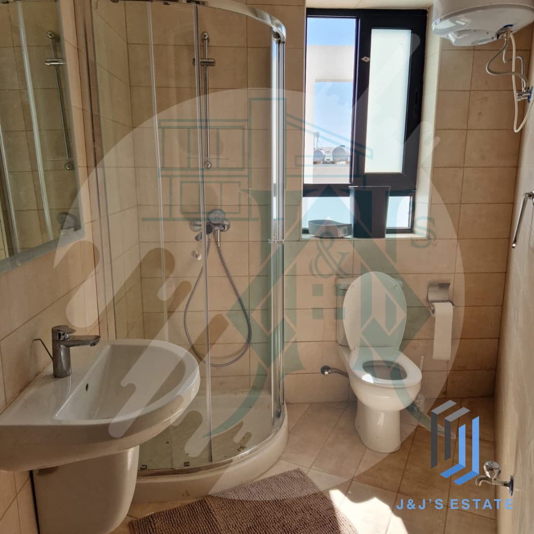 Modern 2-Bedroom Penthouse in Zejtun · 5