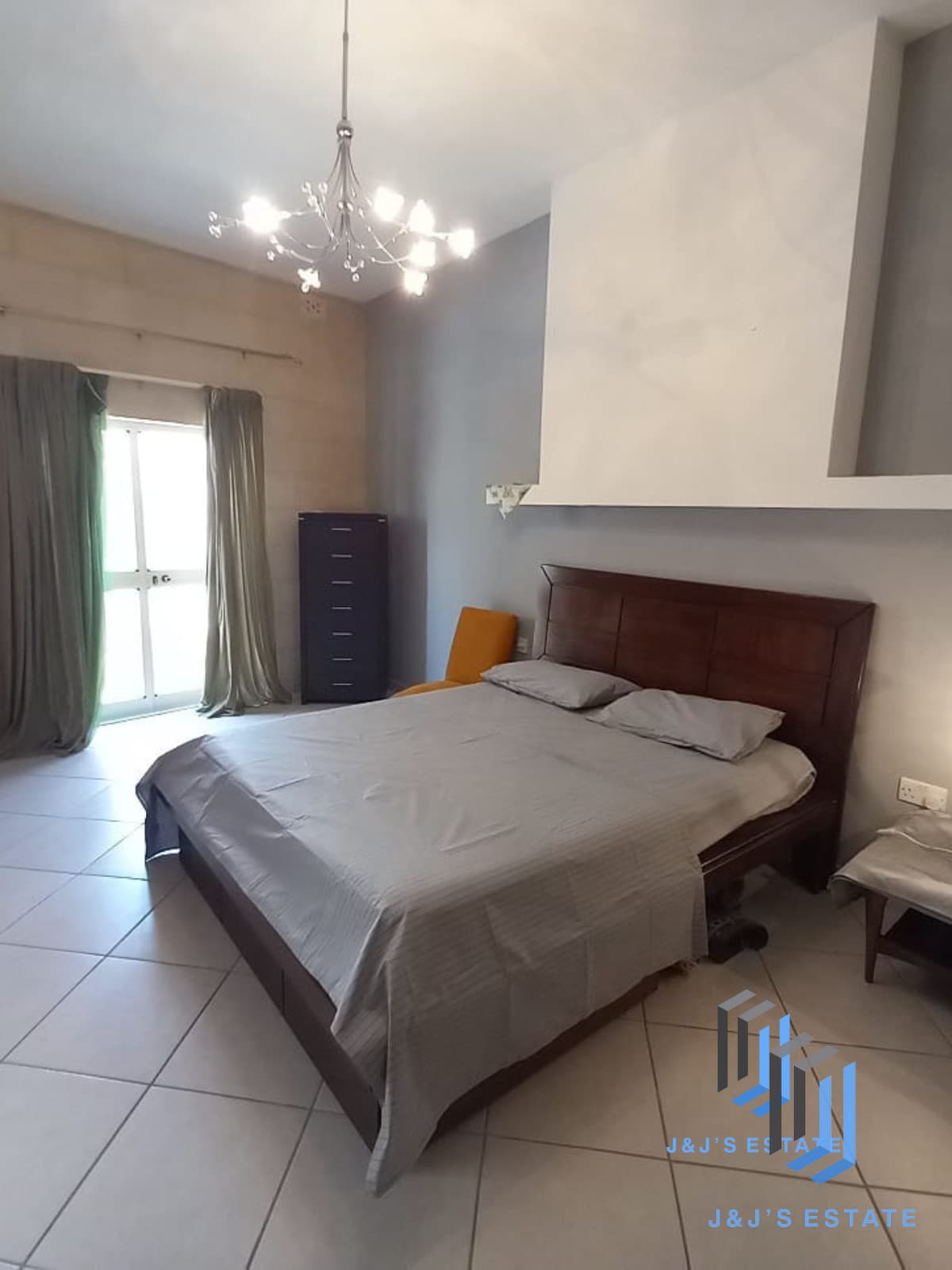 Charming 2-Bedroom Apartment in Gharghur · 2