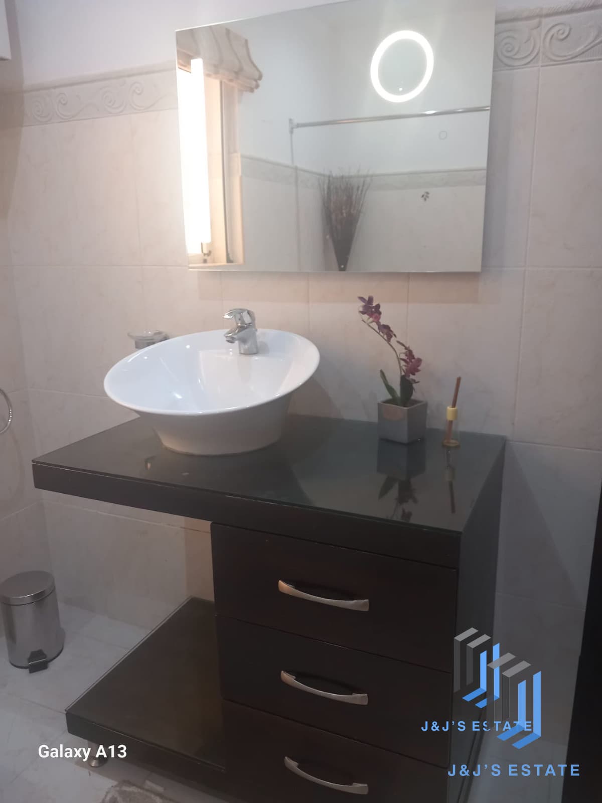 Charming 2-Bedroom Apartment in Gharghur · 6