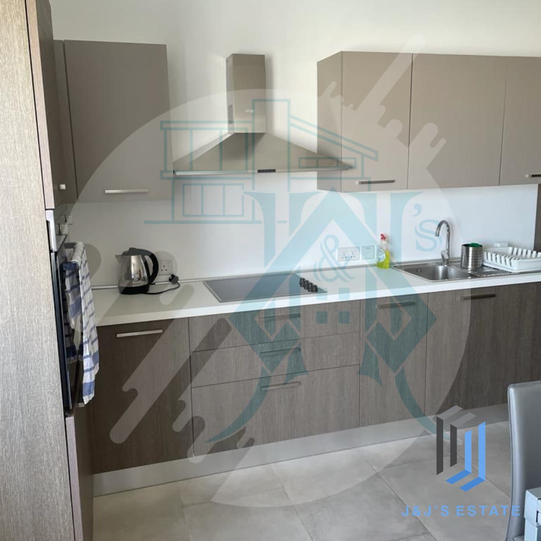Elegant 3-Bedroom Apartment in Lija · 7