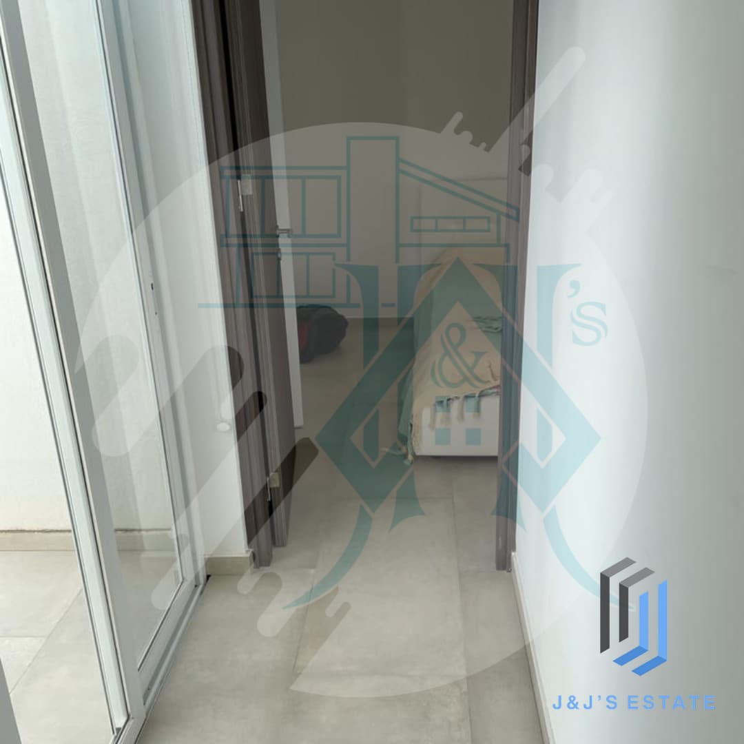 Elegant 3-Bedroom Apartment in Lija · 10
