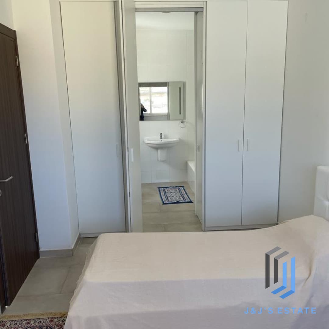 Elegant 3-Bedroom Apartment in Lija · 16