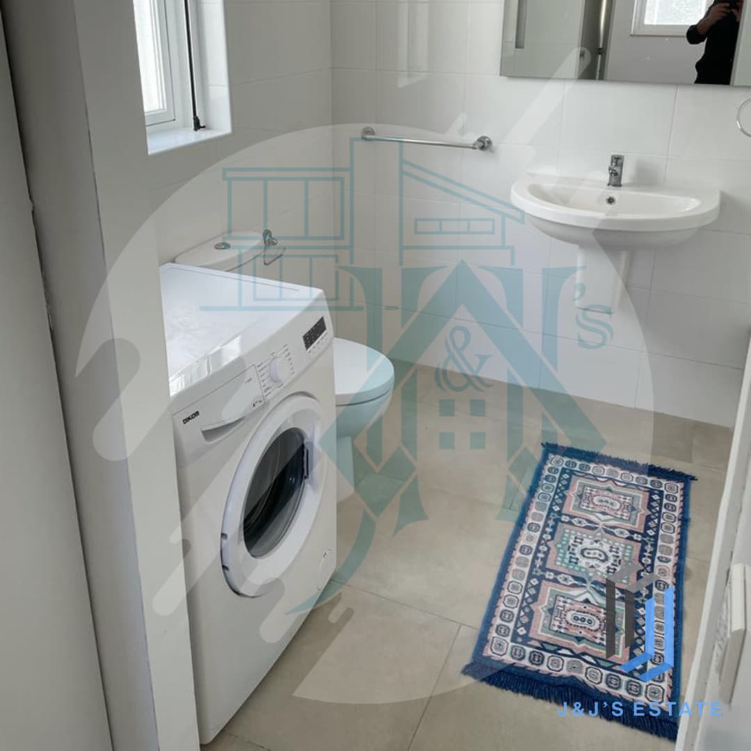 Elegant 3-Bedroom Apartment in Lija · 20