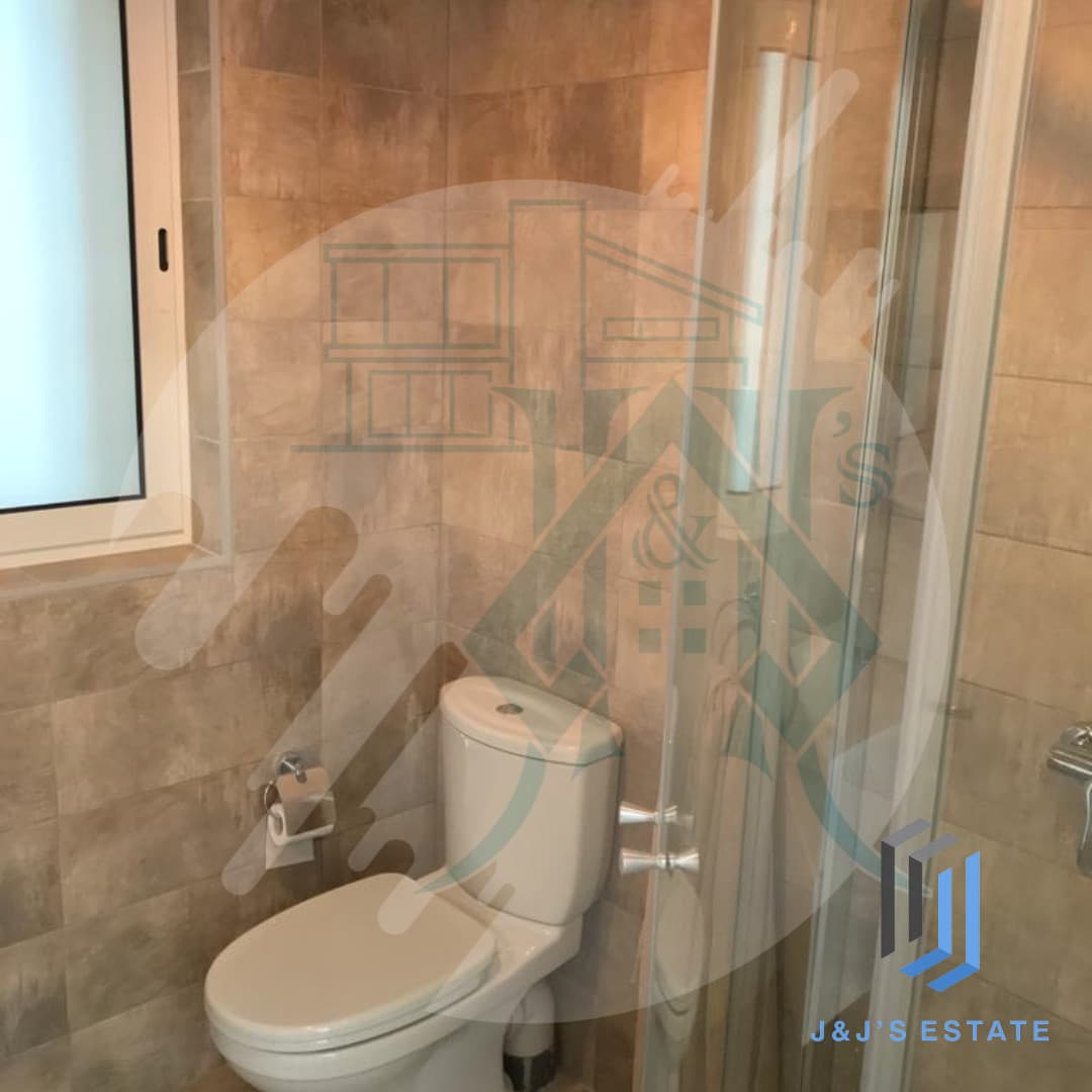 Comfortable 2-Bedroom Apartment in San Gwann with Lift Access · 9