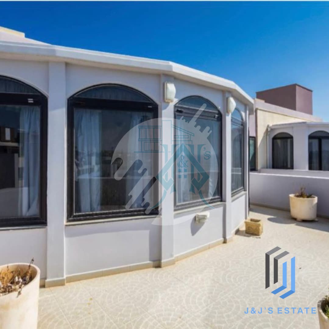 Stunning 2-Bedroom Penthouse in St Julian's with Sea Views · 3
