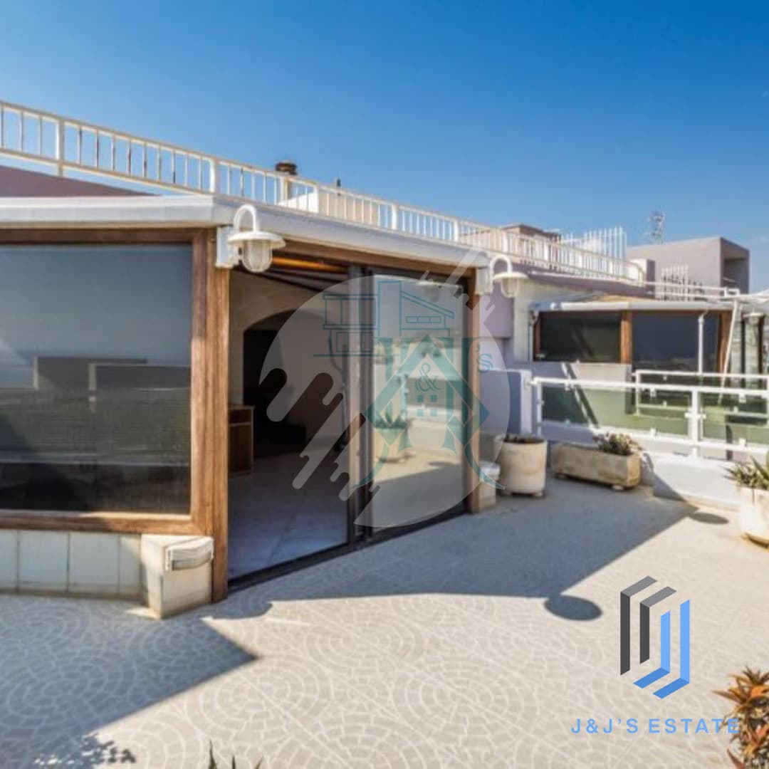 Stunning 2-Bedroom Penthouse in St Julian's with Sea Views · 5