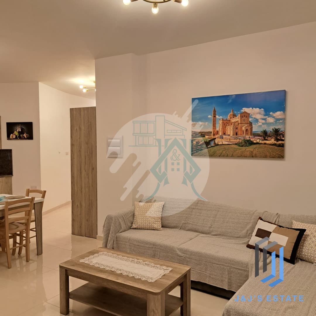 Two-bedroom apartment with air conditioning in Għaxaq · 4