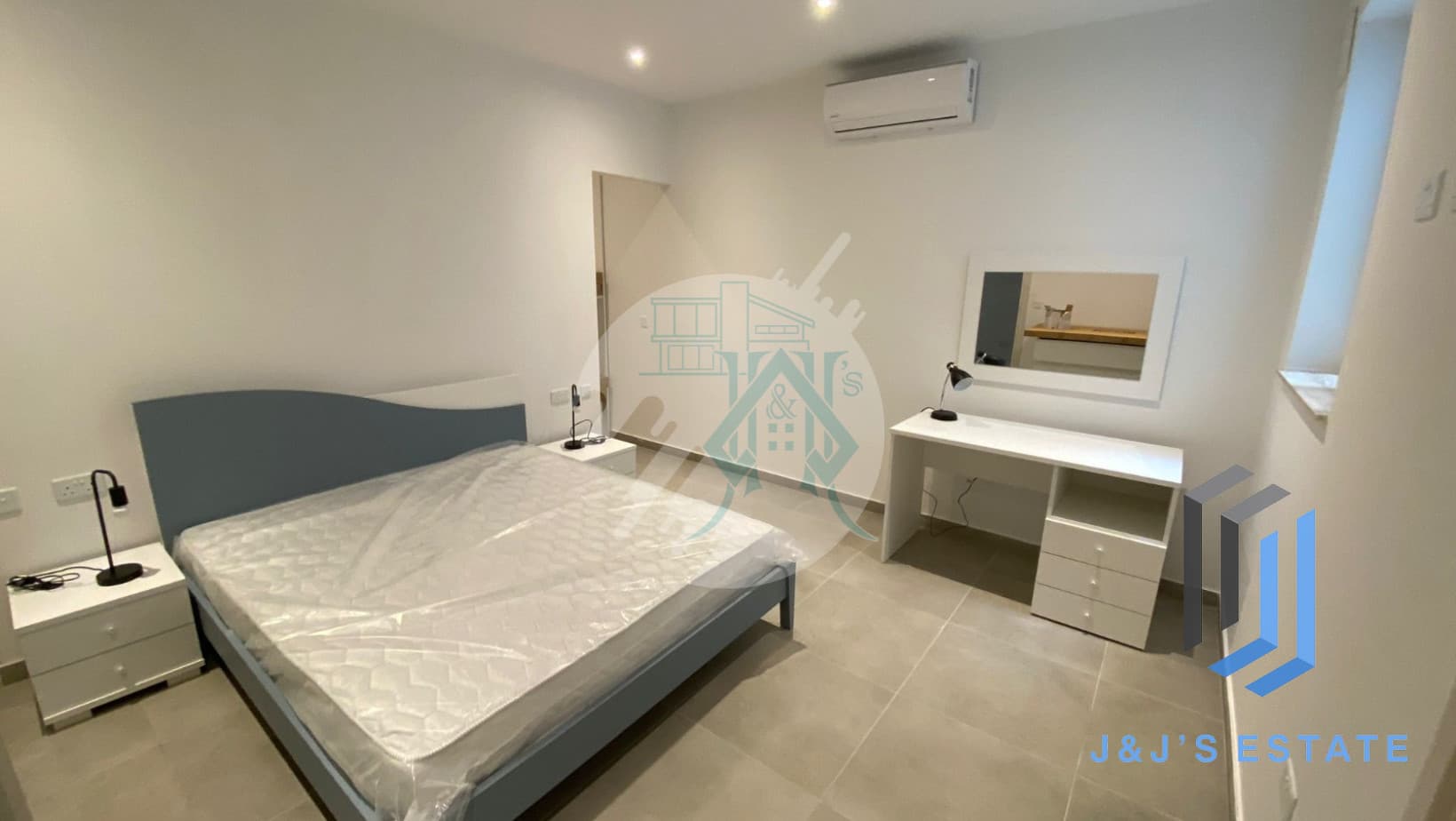 Spacious 3-Bedroom Penthouse in Zabbar · 2