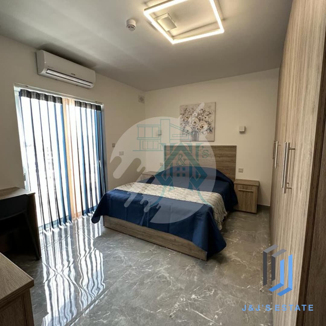 Elegant Duplex Penthouse in Mgarr · 14