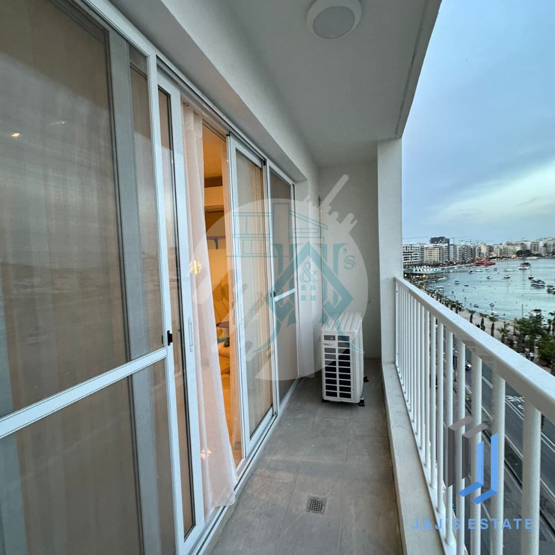 Luxurious 2-Bedroom Apartment on Sliema Border with Gzira · 4