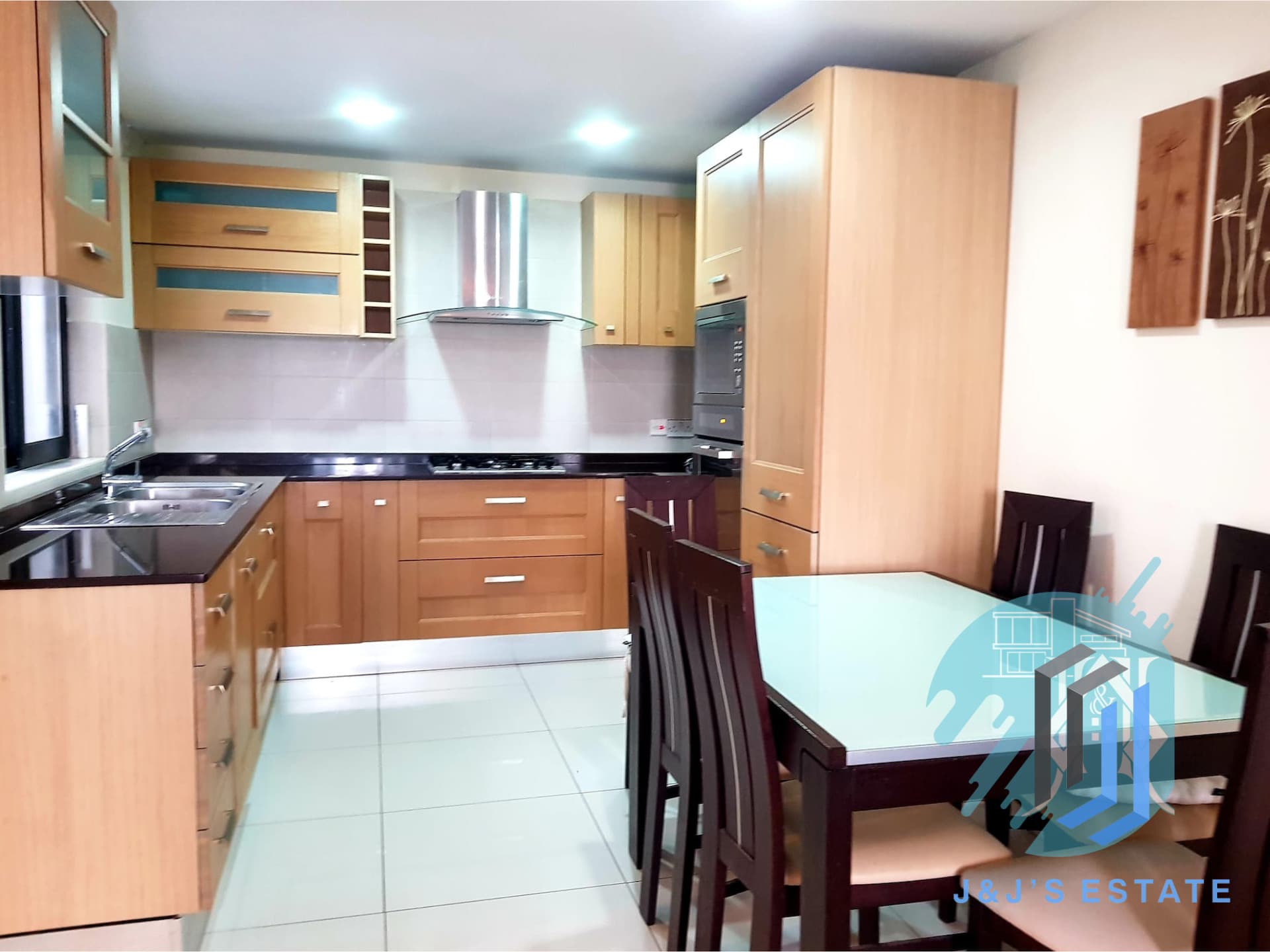 3 bedrooms · Apartment in Kappara