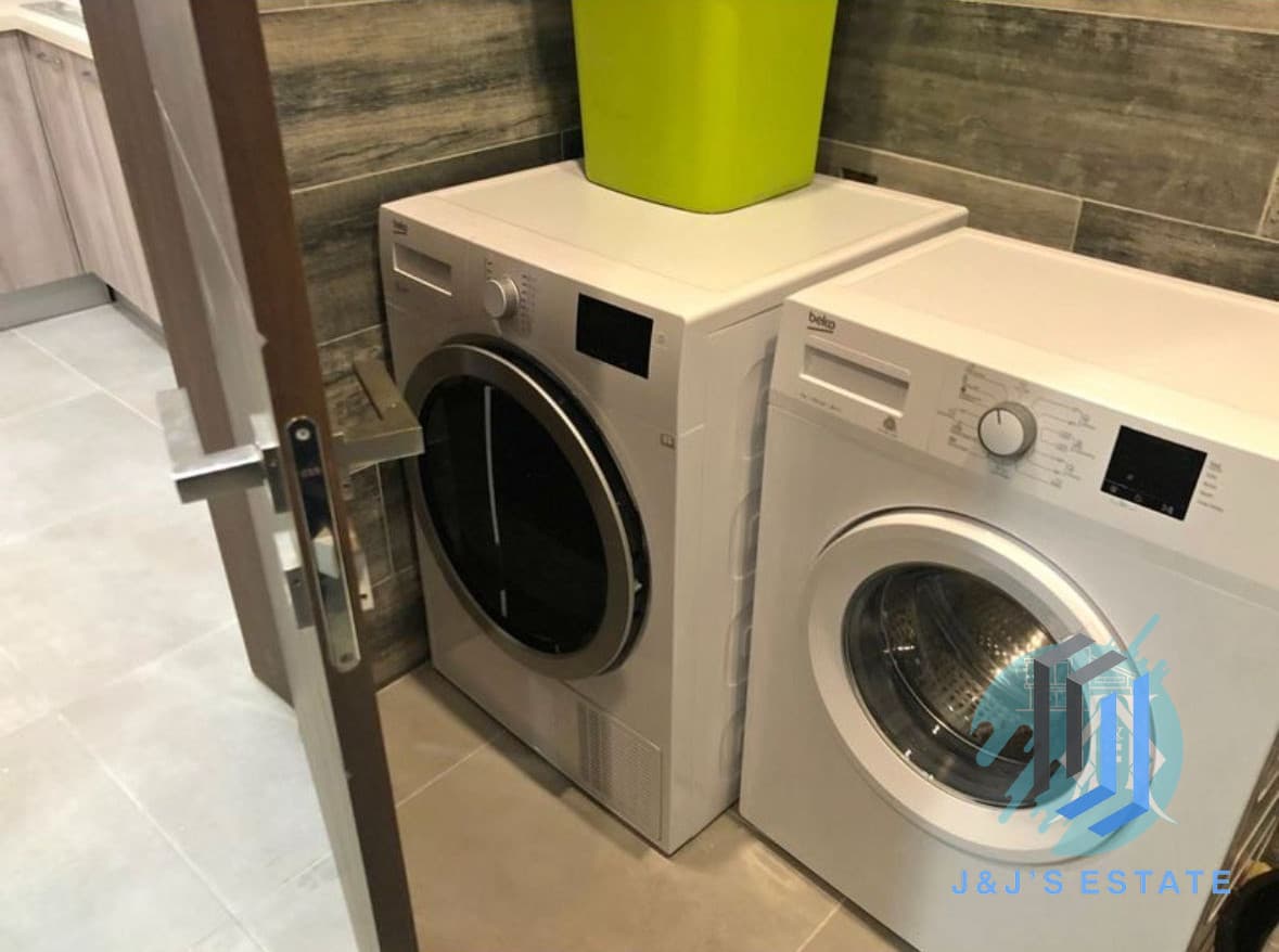 Cozy 1-Bedroom Apartment in Msida · 4